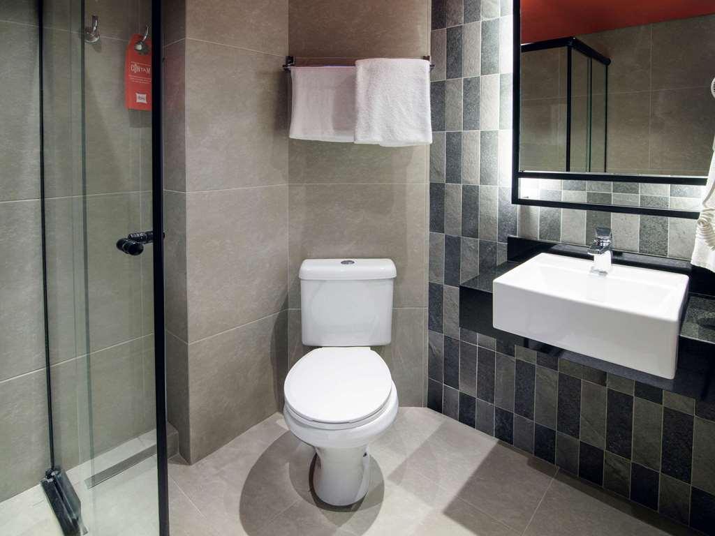 Ibis Curitiba Batel Otel Oda fotoğraf